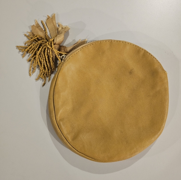 Anna Harlow K Monogram Tan Leather Purse - Picture 2 of 4